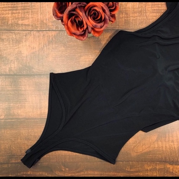 NWT Wolford Cutout Collared Bodysuit Black S/8-10 - Picture 4 of 7